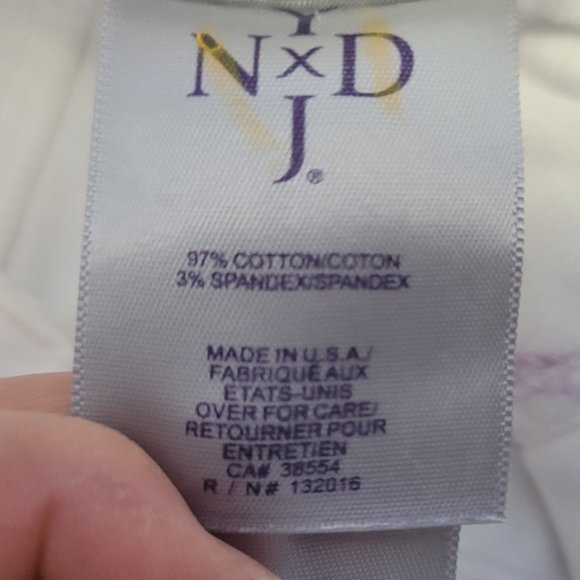 NYDJ White Skinny Ankle 5-pocket Ankle Jeans Size 8 EUC - Picture 7 of 7